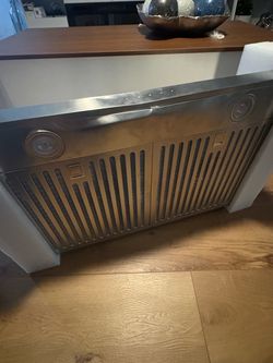 Has dent Stainless Steel Range Hood Insert