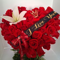 Red Heart Of Red Roses 
