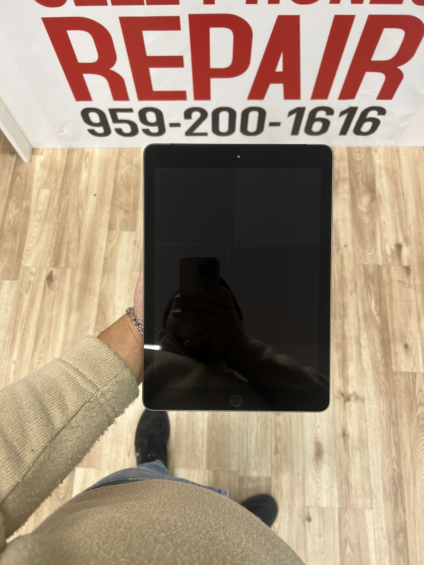 Apple Ipad 6th generation 128 GB 9.7'