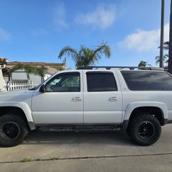 2004 Chevrolet Suburban