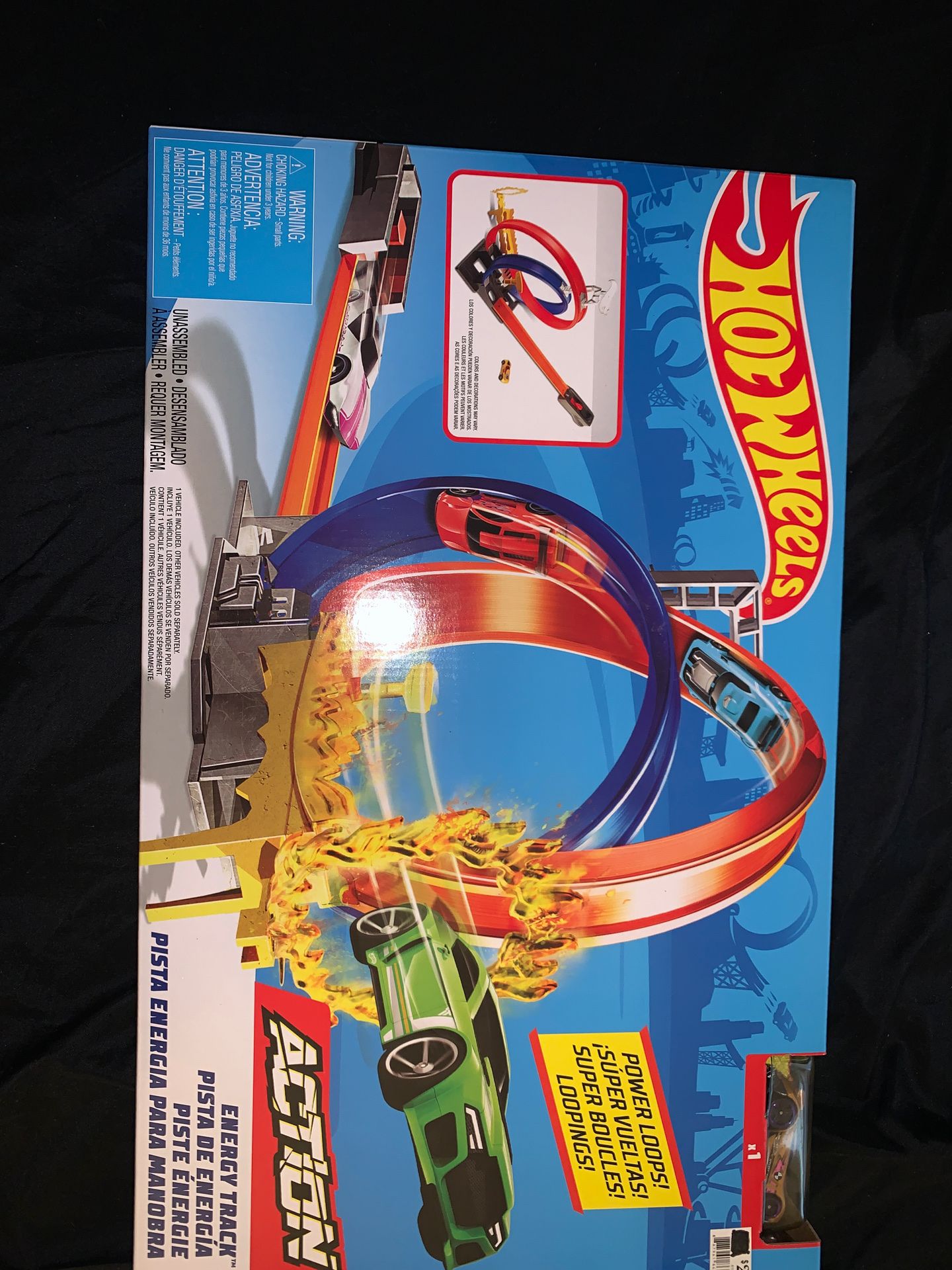 Hot wheels action track