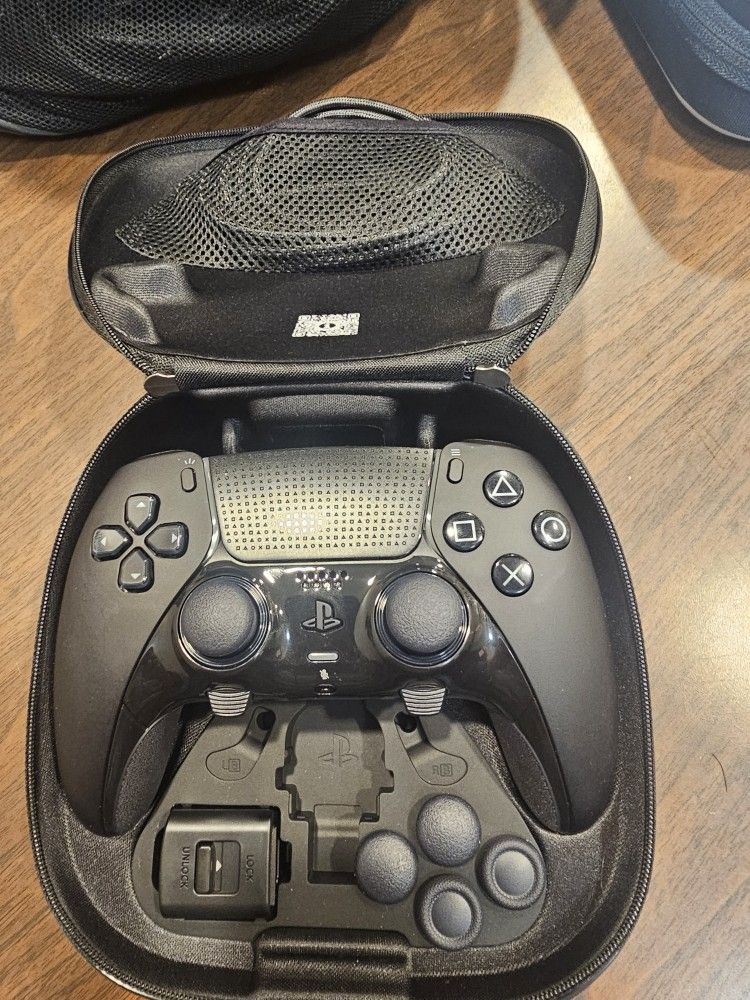 PS5 PRO EDGE CONTROLLER ( BLACK) READ DESCRIPTION 