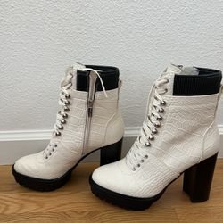 Vince Camuto Ermania Boots - sz 7.5