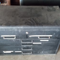 6 Drawer With Top Compartment Toolbox Loaded With Tons Of Sockets ,Screwdrivers Drill Bits , Wrenches, Wire And Plastic Wire Brushes Awesome Tool Box