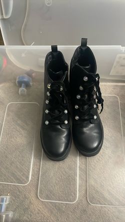 Black Boots