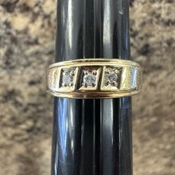 14k Diamond Band Size 10
