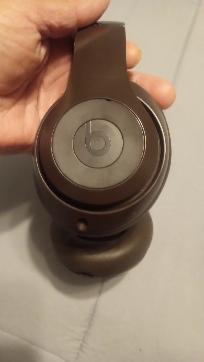 Beats Wireless Studio Headphones 