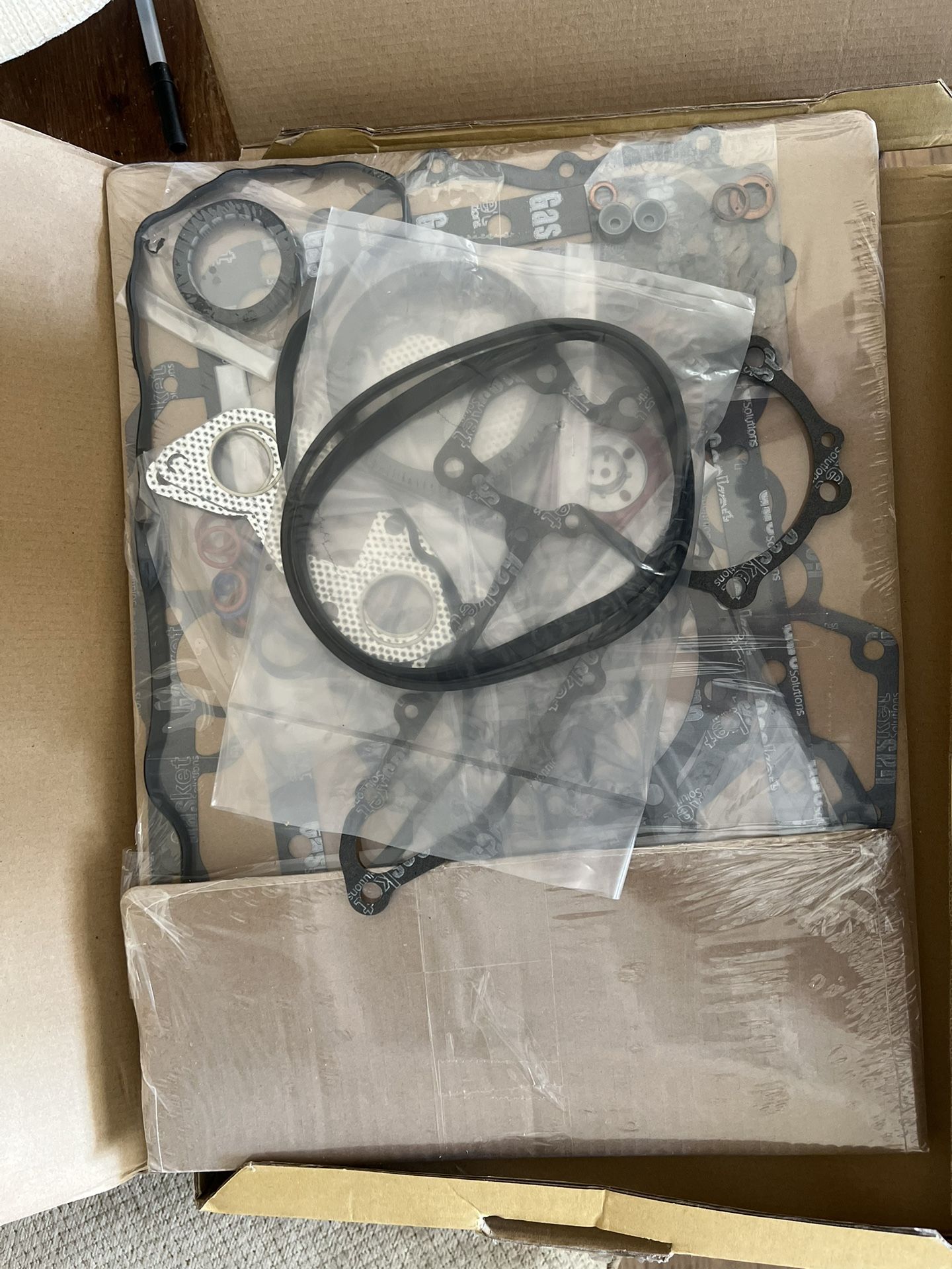 Bobcat Cylinder Head And Full Gasket Kit