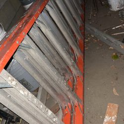 Escalera de 16 pies $450