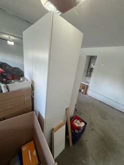 2 garage cabinets for free