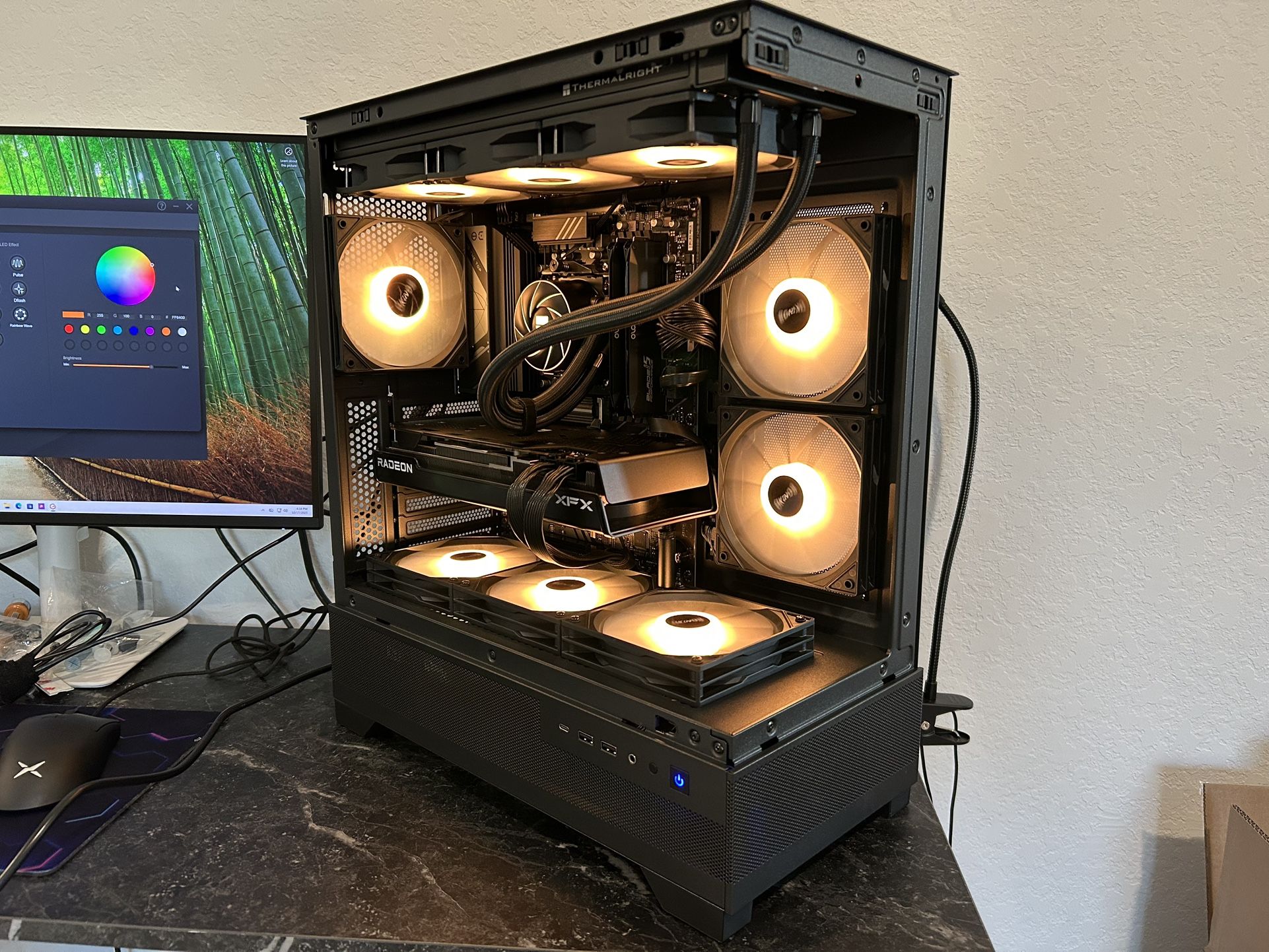 RX 7700 XT - Ryzen 5 7600X - Custom PC