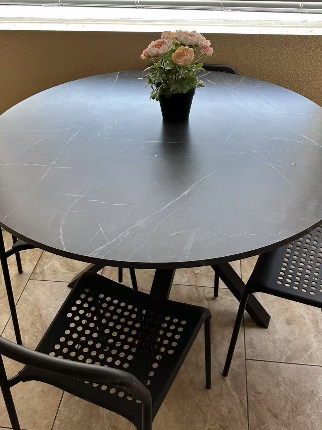 Dining Table 60