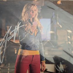 LAURA VANDERVOORT Autographed SIGNED 8x10 SMALLVILLE PHOTO KARA BAM CERTIFIED
