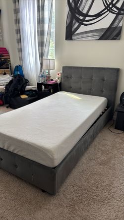 Twin bed frame in excellent condition