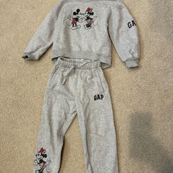 GAP Kids Sweat Suit Disney Mickey And Minnie 