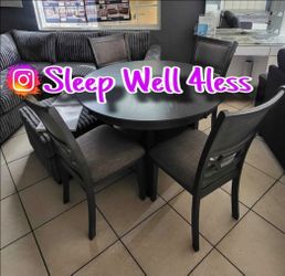 Round Dining Table Set with 4 chairs