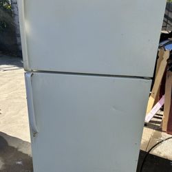 Refrigerator (whirlpool)