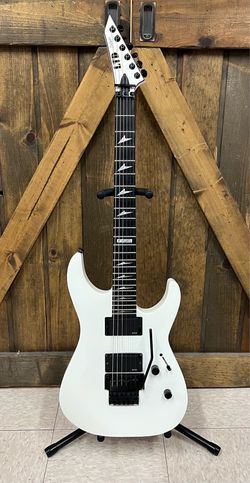 LTD by ESP Snow White Deluxe M-1000 Electric Guitar *6500