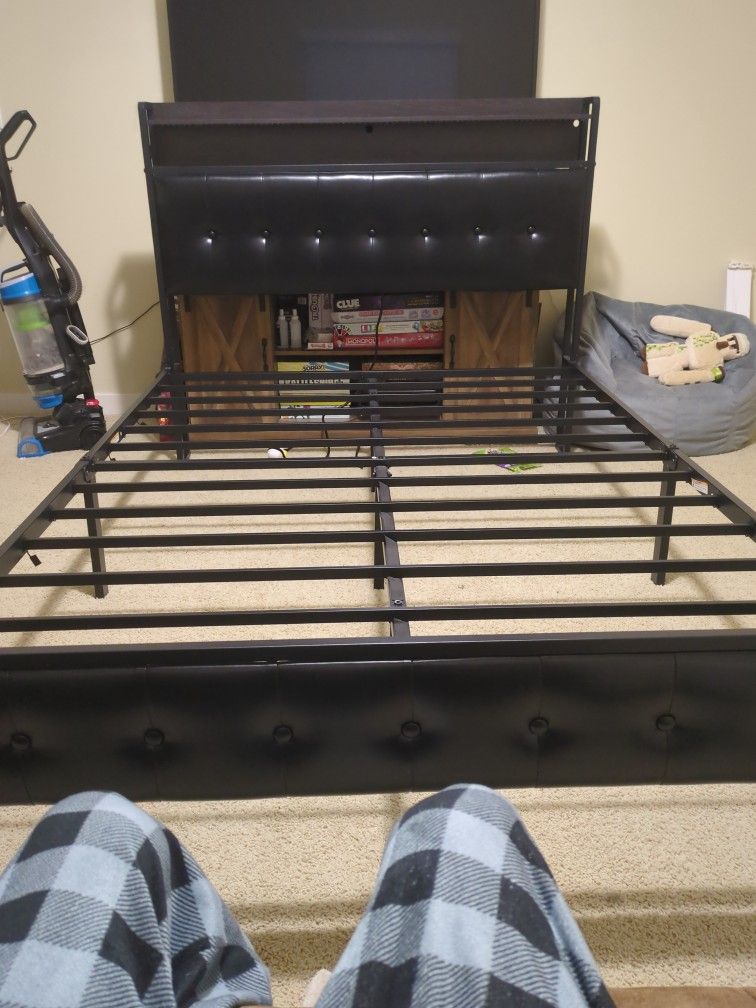 Full Size Metal And Leather Bed Frame