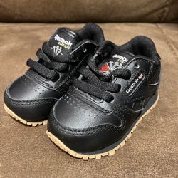 Reebok Club C Athletic Shoe - Baby / Toddler - Black / Gum Size 2