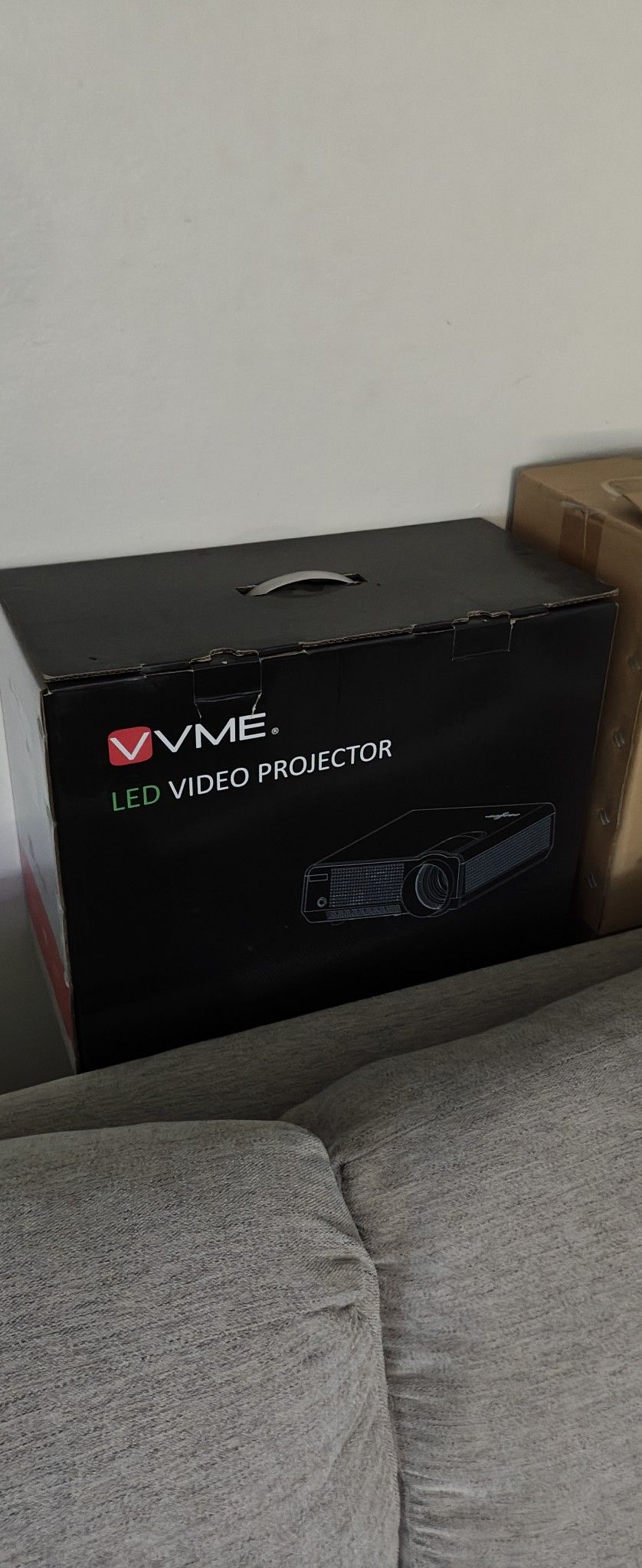 Brand New Led Projector HDMI USB VGA Pro White New 