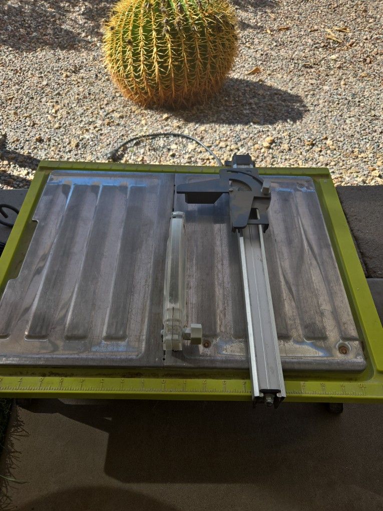 Ryobi Wet Tile Saw