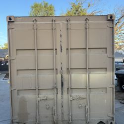 12’x8’x8 1/2’ Container