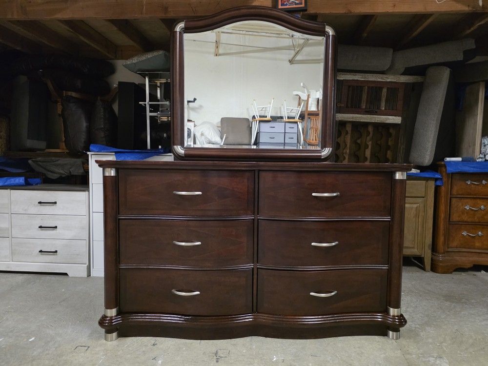 Mahogany Color Solid 6 Drawer Dresser with Mirror