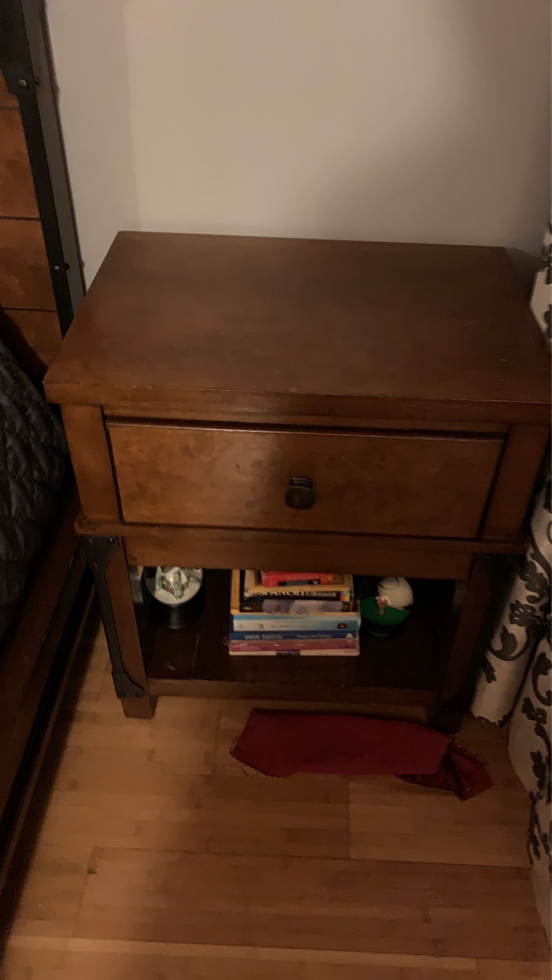 Nigth stand drawer