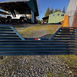 Custom Flow 5th wheel tailgate ($400 obo)