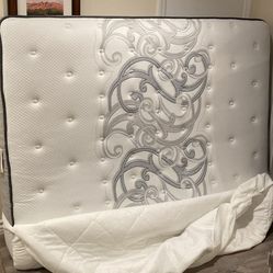 Mattress (Sealy) Queen 