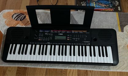 Yamaha PSR-E263 Keyboard
