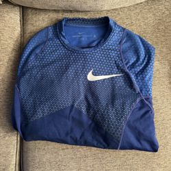 Nike Pro Cold Gear Size Medium 