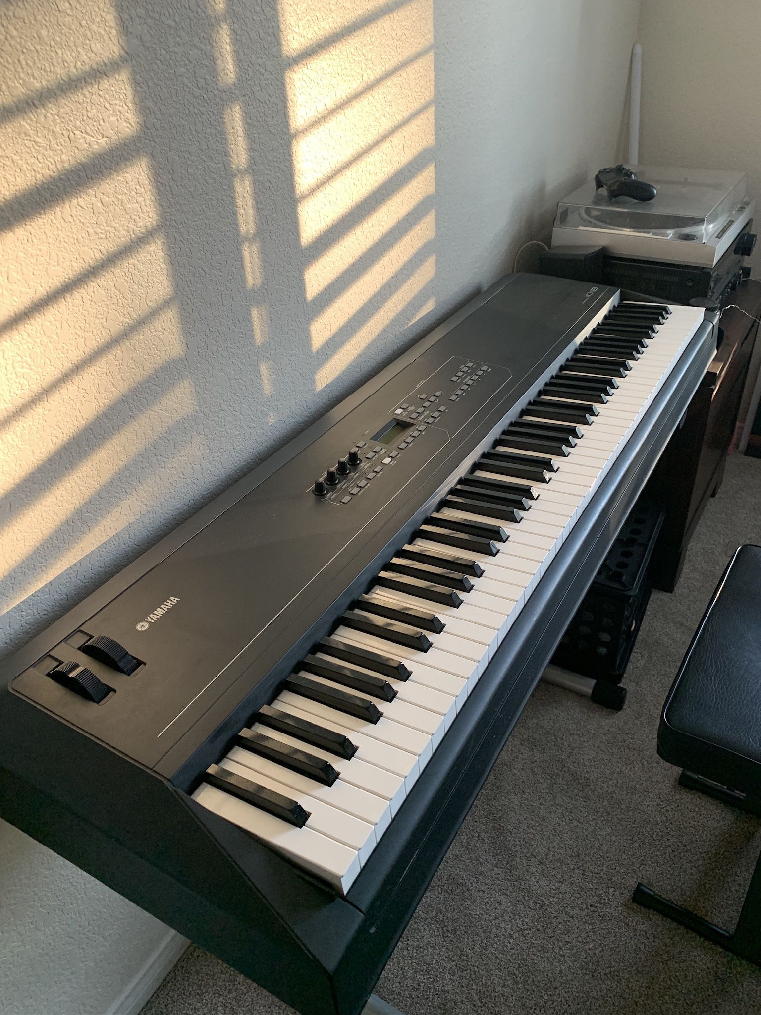 Yamaha KX-8 Weighted 88-key MIDI Controller