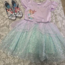 Disney outfit for girls like new (dress Size 3T, shoes Size 7)