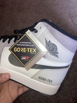 AIR JORDAN 1 GORE-TEX LIGHT BONE size 8.5 DEADSTOCK