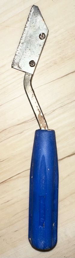 Grout remover tool
