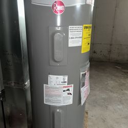 🔥 NEED GONE – 40 Gallon Rheem Electric Water Heater – $250 OBO
