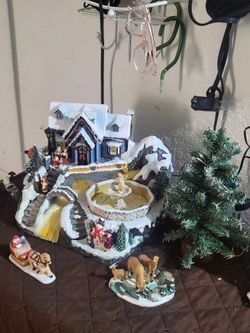 Casa de navidad grande de musica y 5 piesas