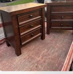 Matching side dressers