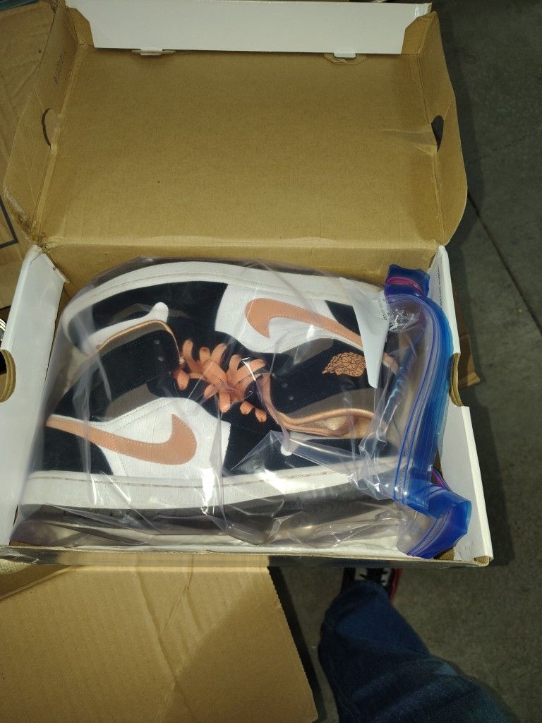 Nike Jordan Peach Mocha Women's 12