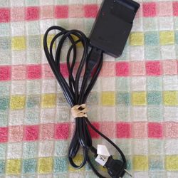 Genuine Nikon MH-63 Battery Charger