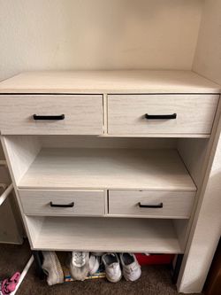 Chester drawers