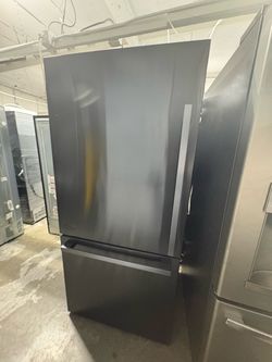 Black Stainless Steel Bottom Freezer Refrigerator