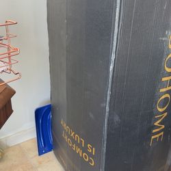 14 inch Thick King NEW in BOX!