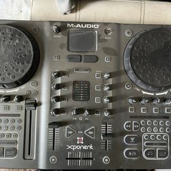 M-Audio Torq Xponent DJ deck ( No Cords) 