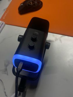 FIFINE AM8 USB/XLR Dynamic Microphone + Mic Arm