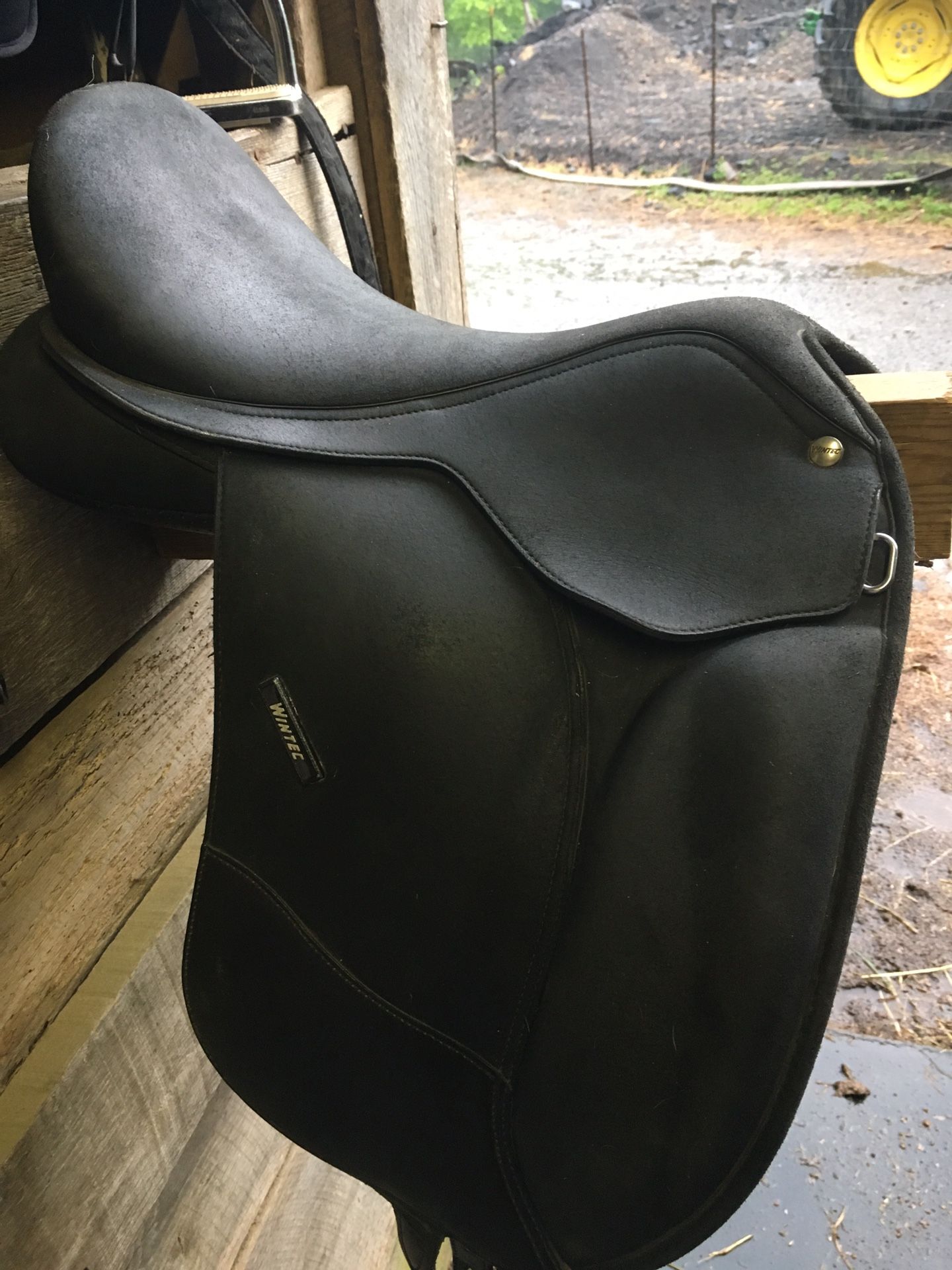 Wintec 16” all purpose saddle