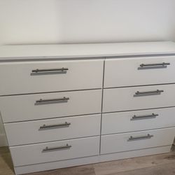 White Dresser large 8 Drawer