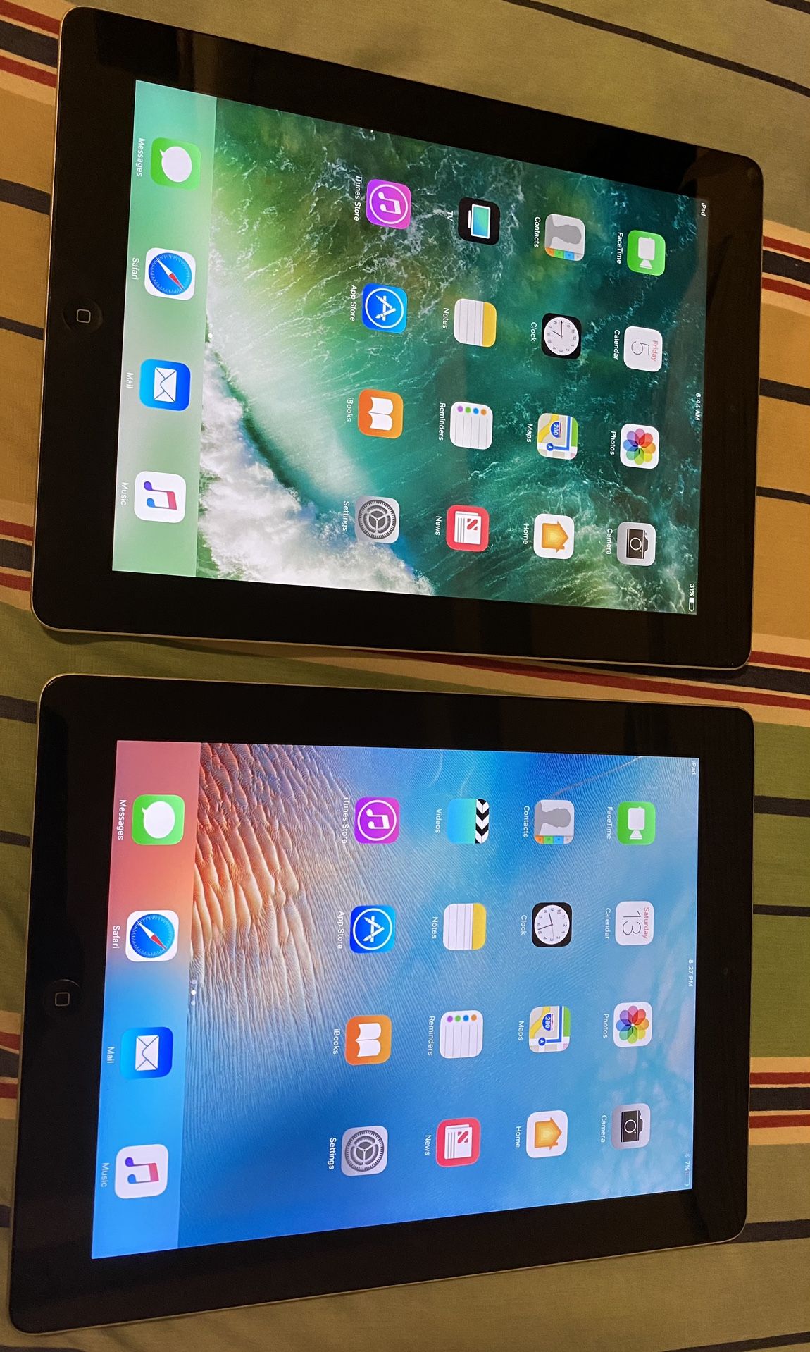 Bundle of 2 APPLE IPADS